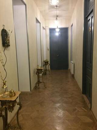 Отель Brickwall Tbilisi Тбилиси-5