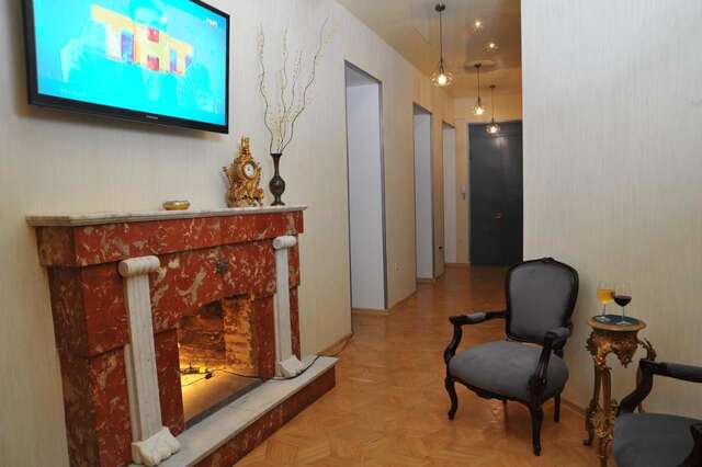 Отель Brickwall Tbilisi Тбилиси-46