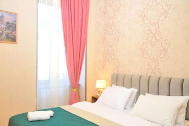 Отель Brickwall Tbilisi Тбилиси-52